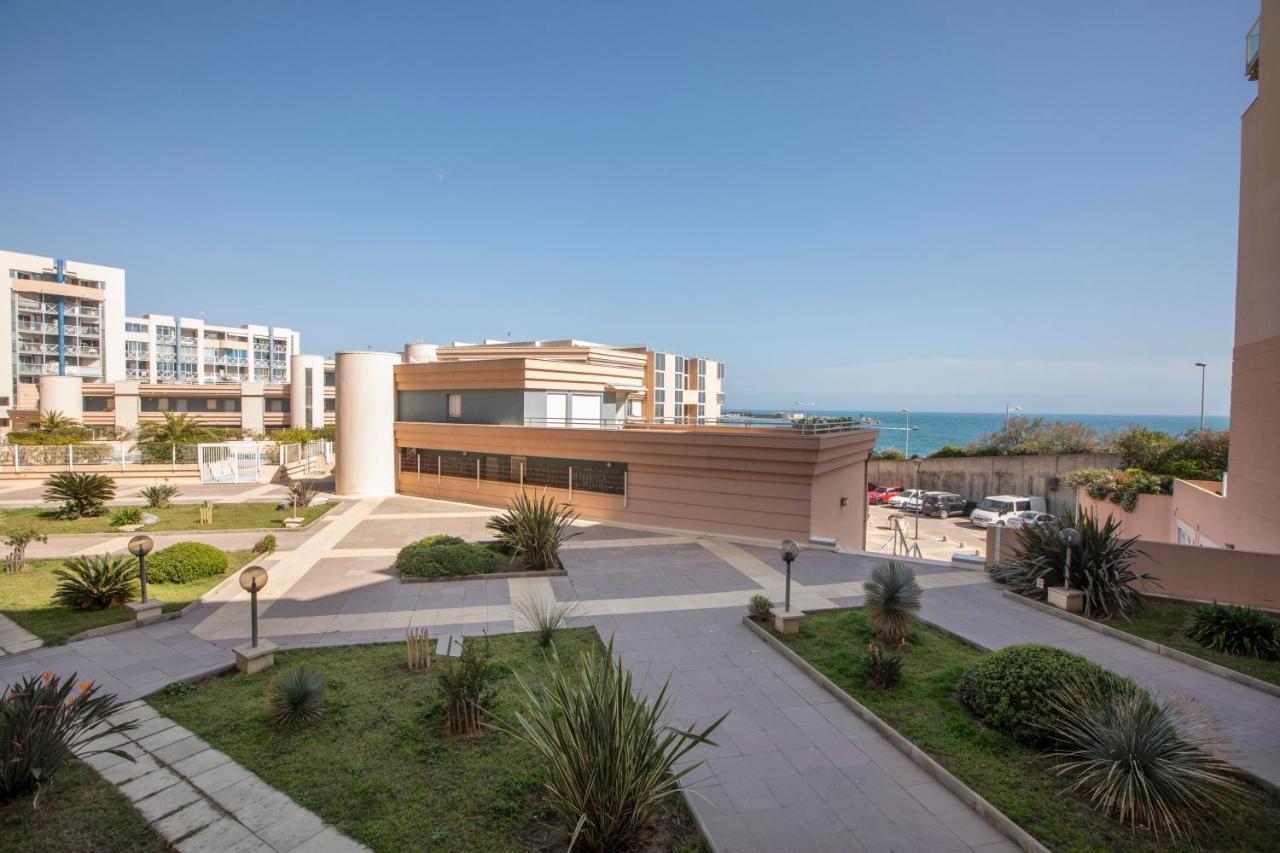 Appartement T3 Traversant Residence Standing Garage Et Piscine Exterieure Gratuits Sète Exterior foto